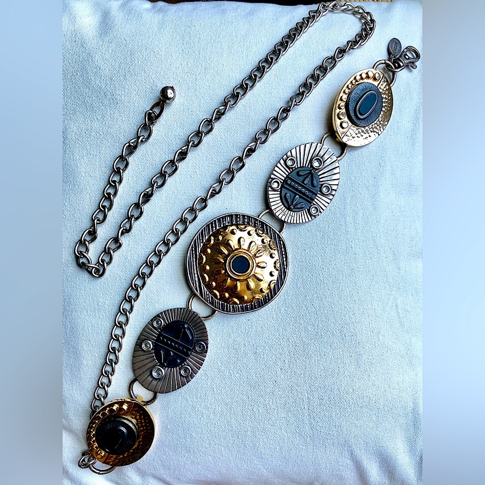 Vintage 80s-90s Chico’s Silvertone Chain Belt with Ethnic/Boho Style
